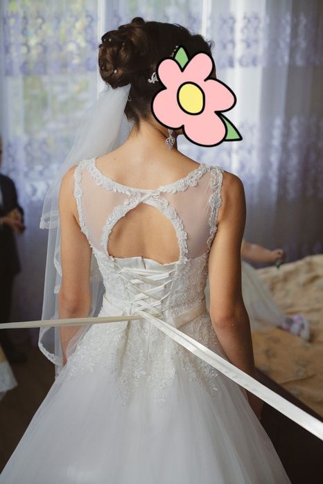 Продам свадебное платье.Не венчаное.