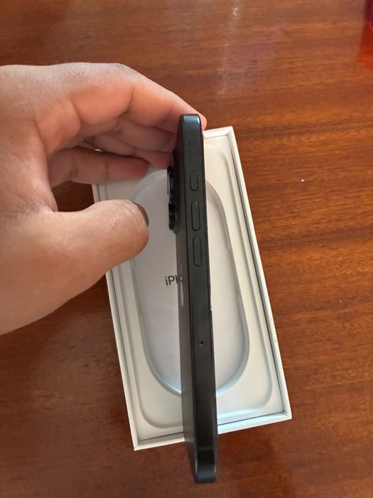 Iphone 16 pro bateria 99 %_