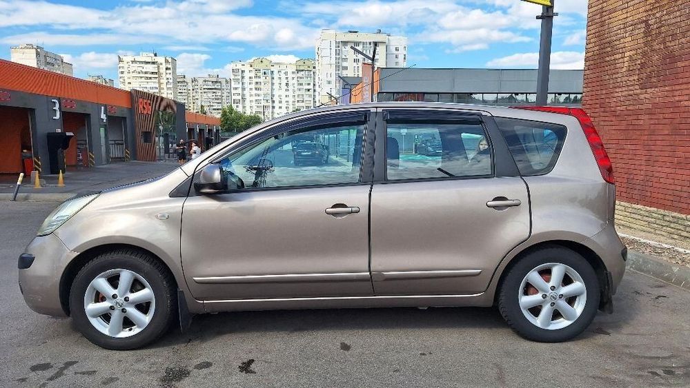 Продаётся Nissan Note 1.5tdi