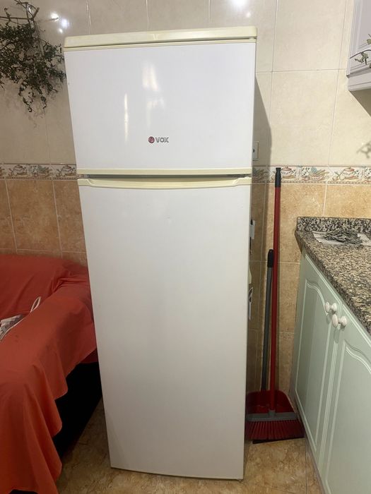 Frigorífico Vox - a funcionar, bom estado