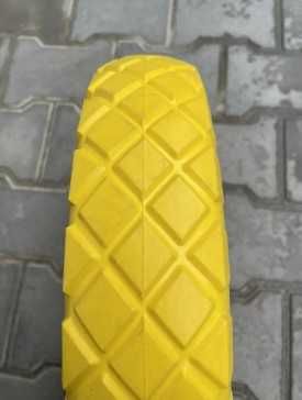 Колесо 4.00-8 під 16 та 20 мм вісь в зборі на тачку з пінополіуретану