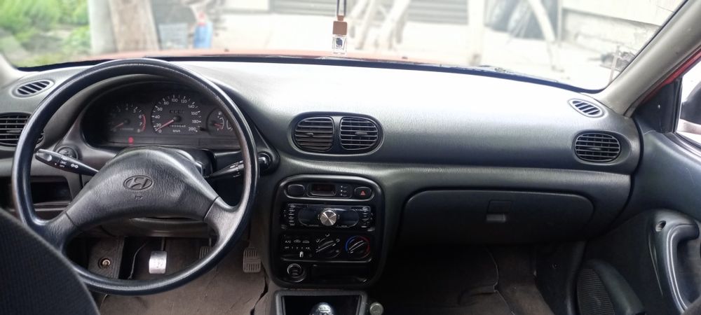 Hyundai Accent 1