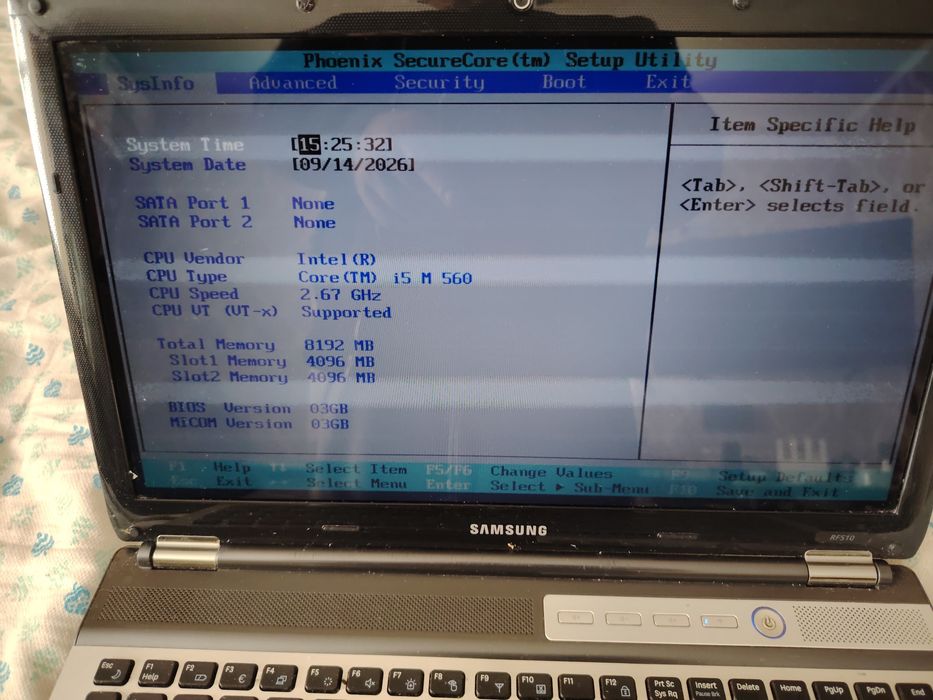 ноутбук samsung rf510 в ідеальному стані по частинам