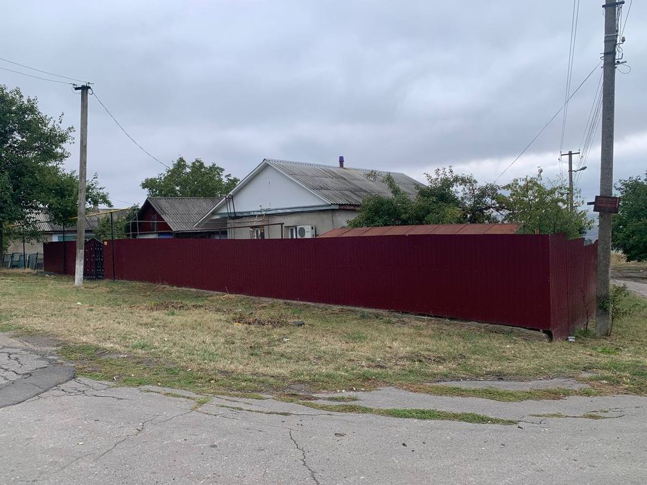 ТЕРМІНОВО. продаю будинок в місті Поділь