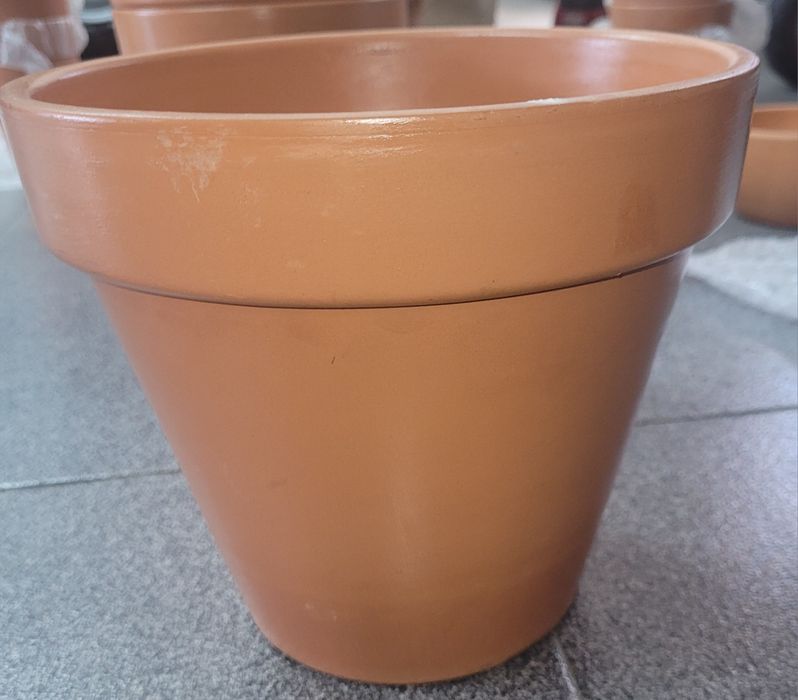 Vasos pratos  barro