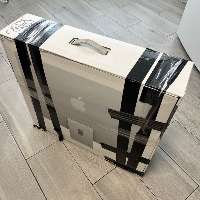 iMac 24 M1/8GB/512GB SSD 2021 рік в хорошому стані