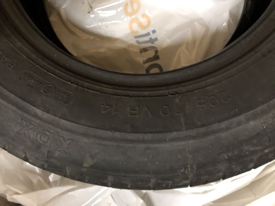 michelin 205/70/14