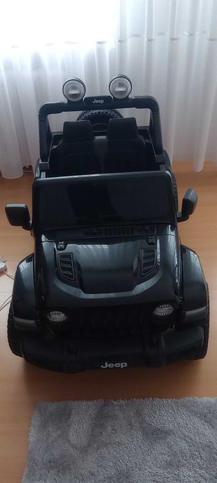 Samochód dziecięcy jeep na akumulator