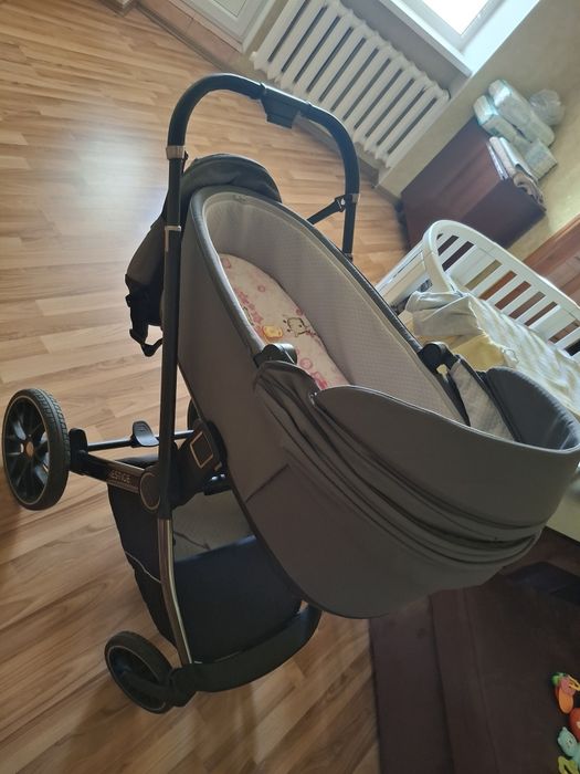 Продам коляску 2в1 Carello Prestige