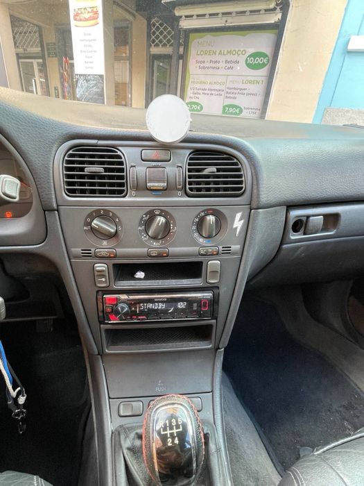 carro volvo v40 1999