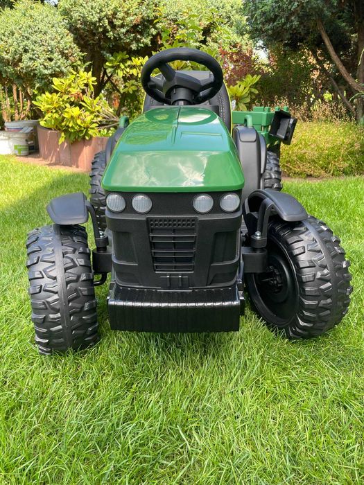 MEGAAUTKA.PL Duży Traktor na akumulator z Przyczepką Pilot + USB