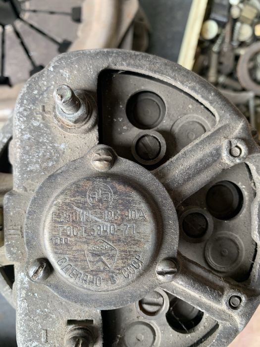 Генератор Г 250 И1 12в 40а