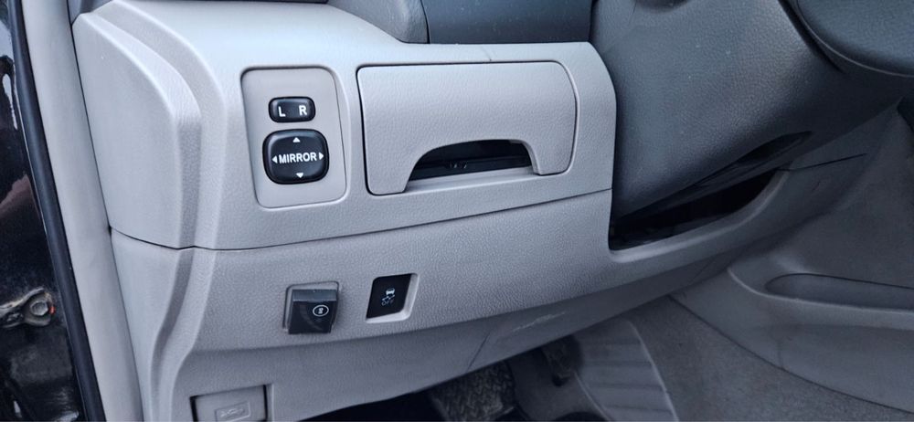 Toyota Camry XLE 2011