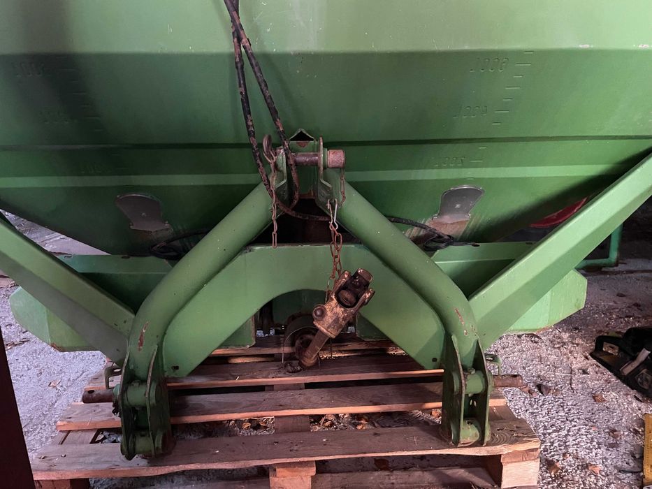 siewnik do nawozów AMAZONE