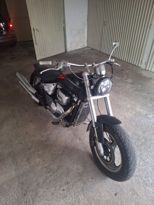 Suzuki vz 800 marauder Chopper / Custom