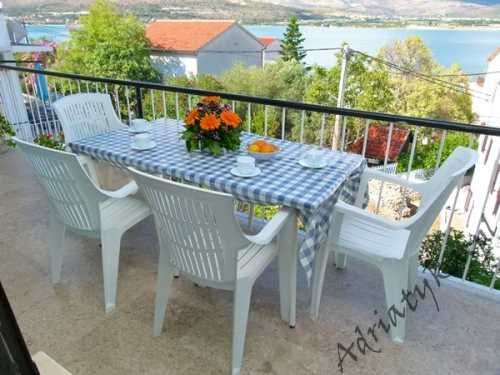 Trogir Dom na wyłączność dla 12 osób! 60m do morza! Noclegi Chorwacja