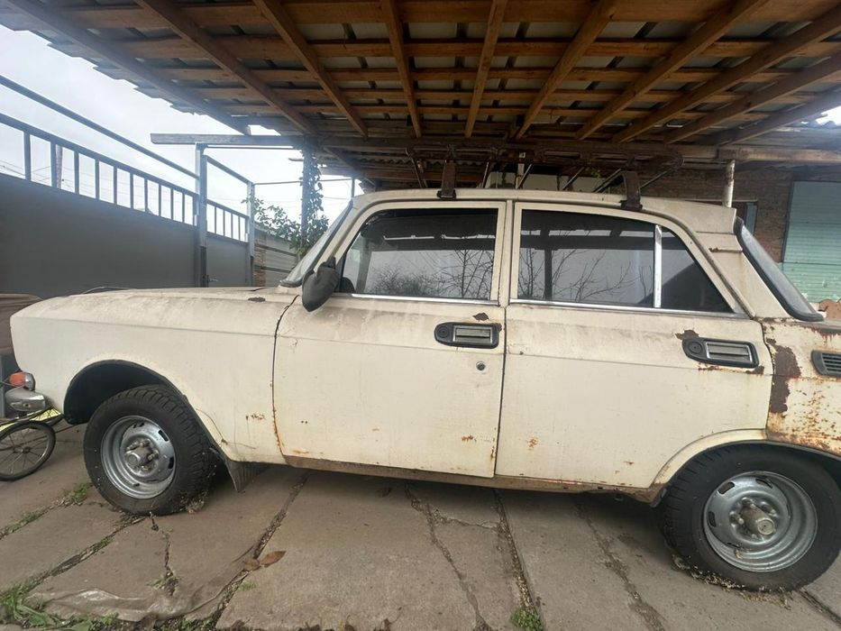 Продам Москвич 2140