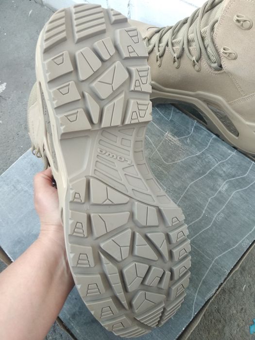 Демісезонні тактичні черевики Lowa