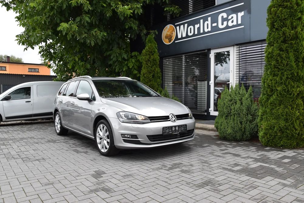 Volkswagen Golf SPORTSVAN,Climatronic,Podgrzewane fotele,Czujniki