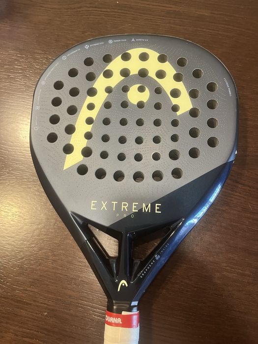 Raquete de padel. Head extreme pro 2025. Como nova, sem um unico arranhao. Motivo de venda o facto de ter de comprar uma raquete mais leve