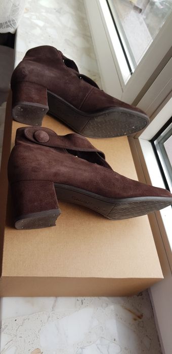 Sprzedam buty damskie zamszowe firmy Gabor