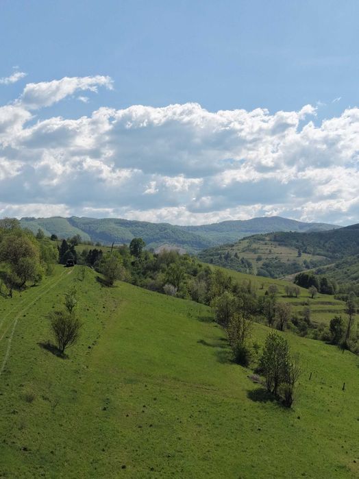 ДІЛЯНКА З ПАНОРАМОЮ НА КАРПАТИ