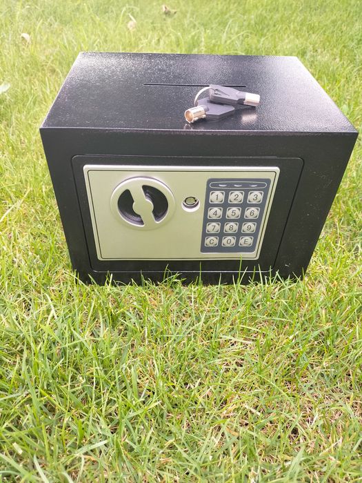 Cofre eletrónico + chave de segurança 23x17x17 - preto