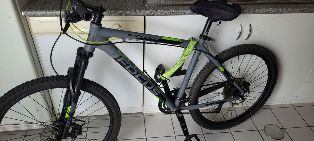 Bicicleta semi nova