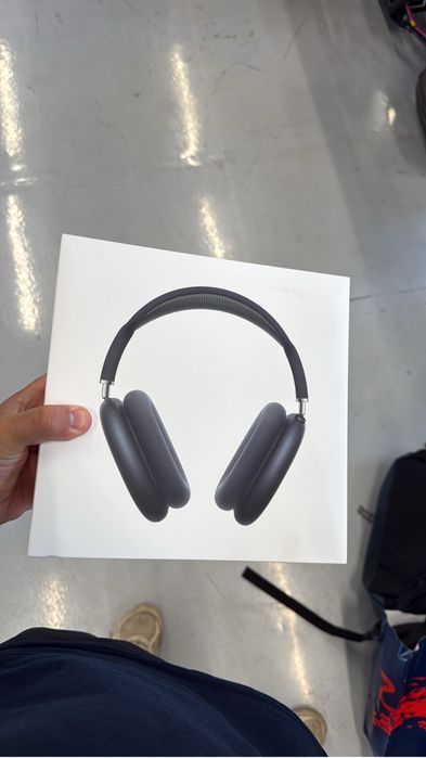 Apple Airpods Max 2024- pretos