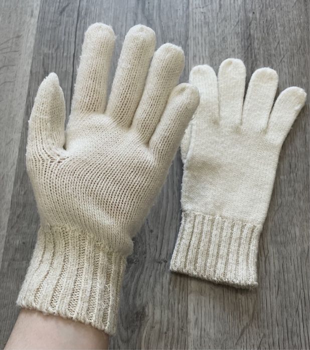 Luvas brancas com fios dourados (Camaïeu)