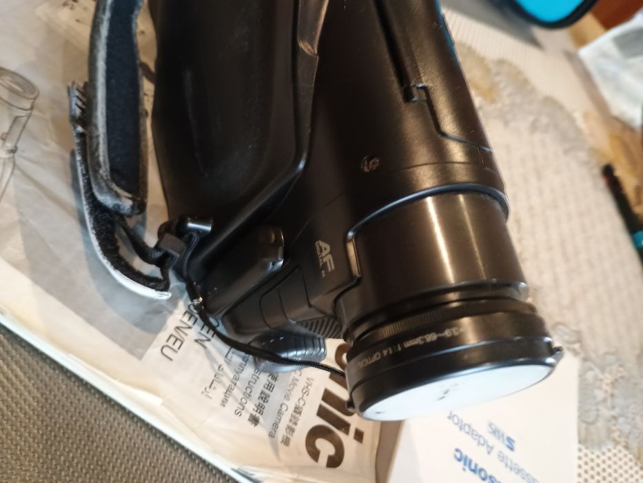 Кинокамера Панасоник,все в комплекте