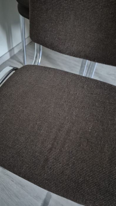 Продам офісні стільці