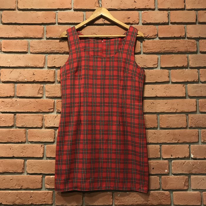 Sukienka w kratę kratkę czerwona vintage alternative na ramiączkach