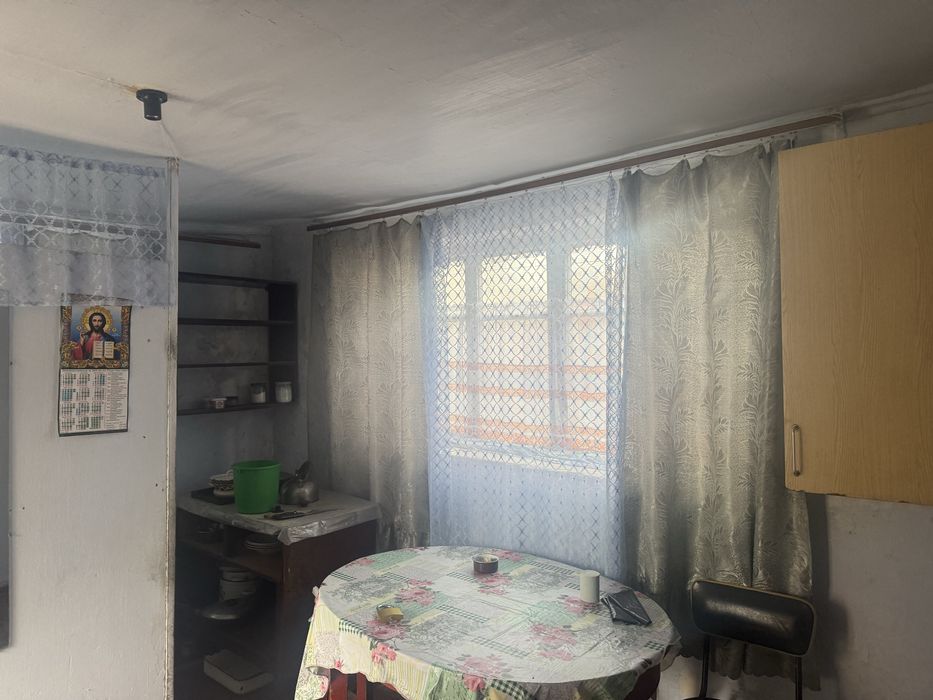 Будинок на окраїні міста Хмільник