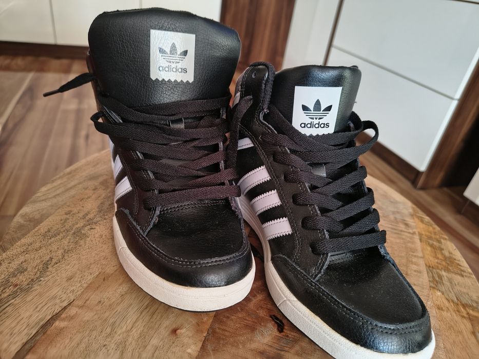 Buty Adidas Varial Mid
