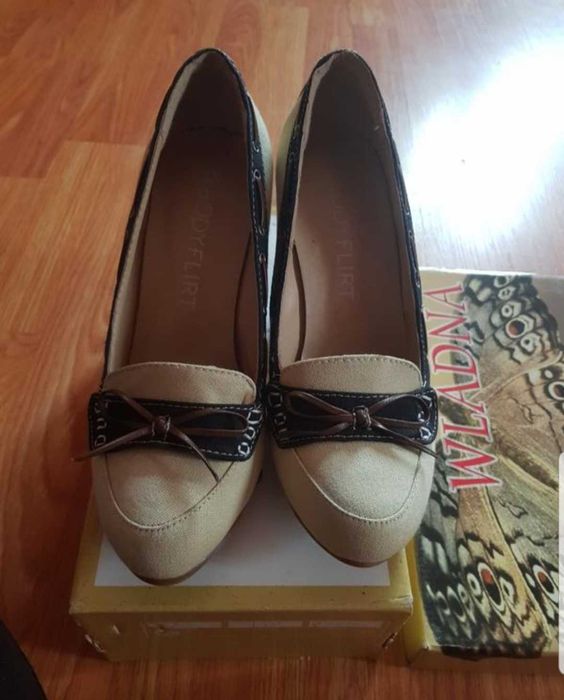 Зручні туфельки .