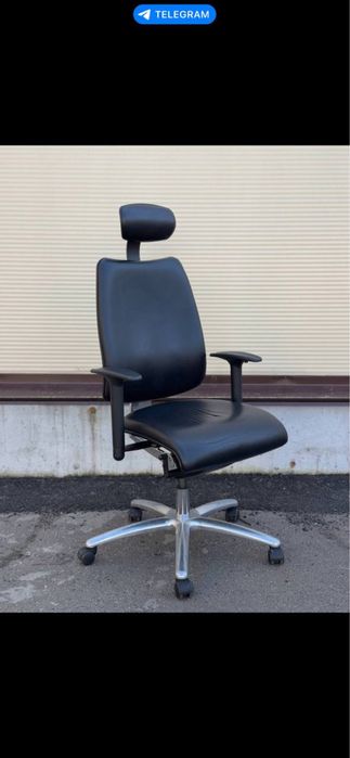 ЄКСКЛЮЗИВ! Стільці. Шафи. Крісла. Столи!