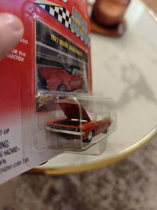 Johnny lightning 1971 Dodge challenger nie hot wheels rocznik 2001