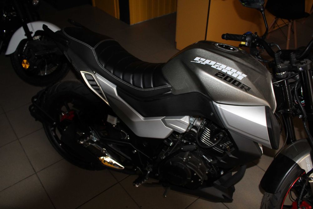 Мотоцикл SPARK SP200R-33