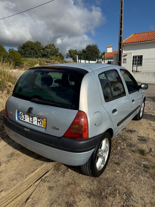 Renault clio 1.2 2001