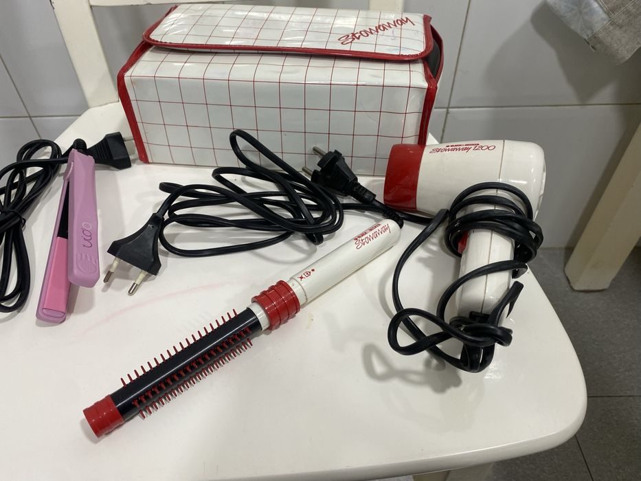 Mini secador co escova