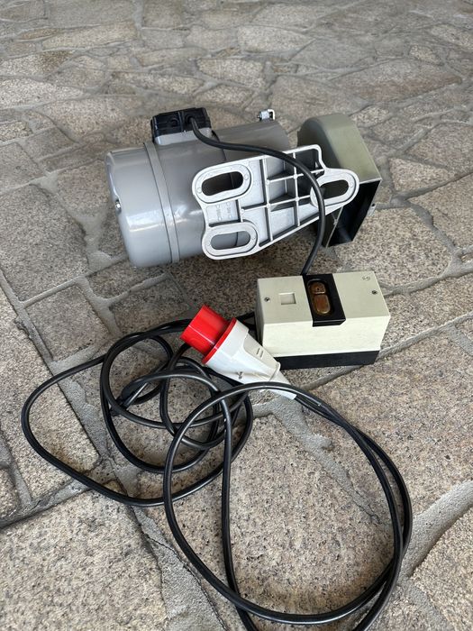 Motor industrial trifásoco