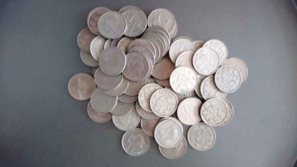 Lote de 228 moedas 10 centavos e 5 escudos.