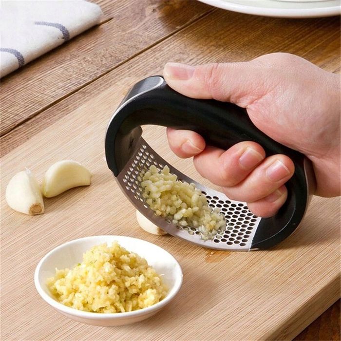 wyciskacz zgniatacz do czosnku+szczotka+obierak