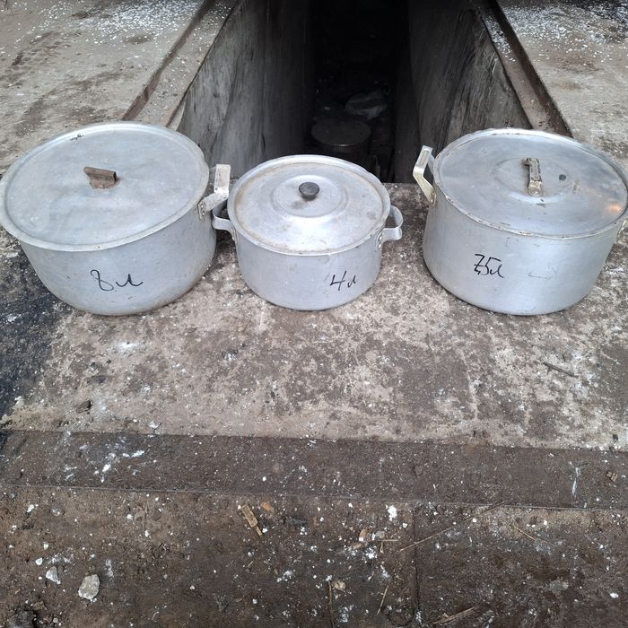 Продам  нержавеющие кастрюли 20 30, 40, 50 65 и 90 литров