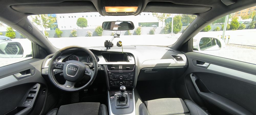 Audi A4 Avant S-line