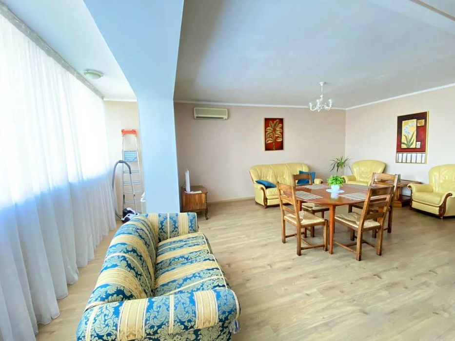 Здається видова та затишна 2х кімнатна квартира -студія. Липки