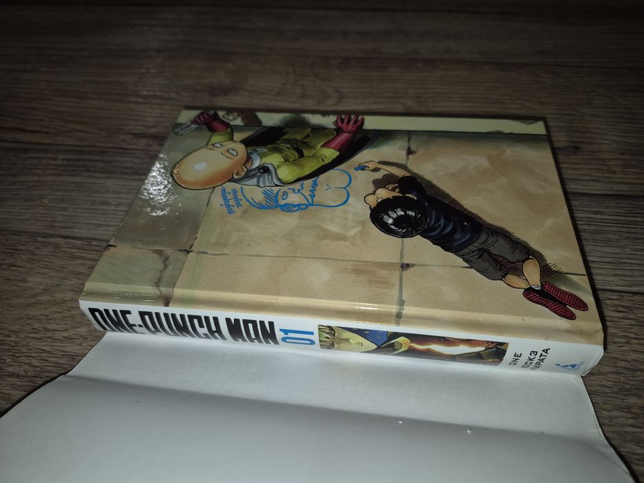 One, Юскэ Мурата. One-Punch Man 1. 
One-Punch Man 1.
