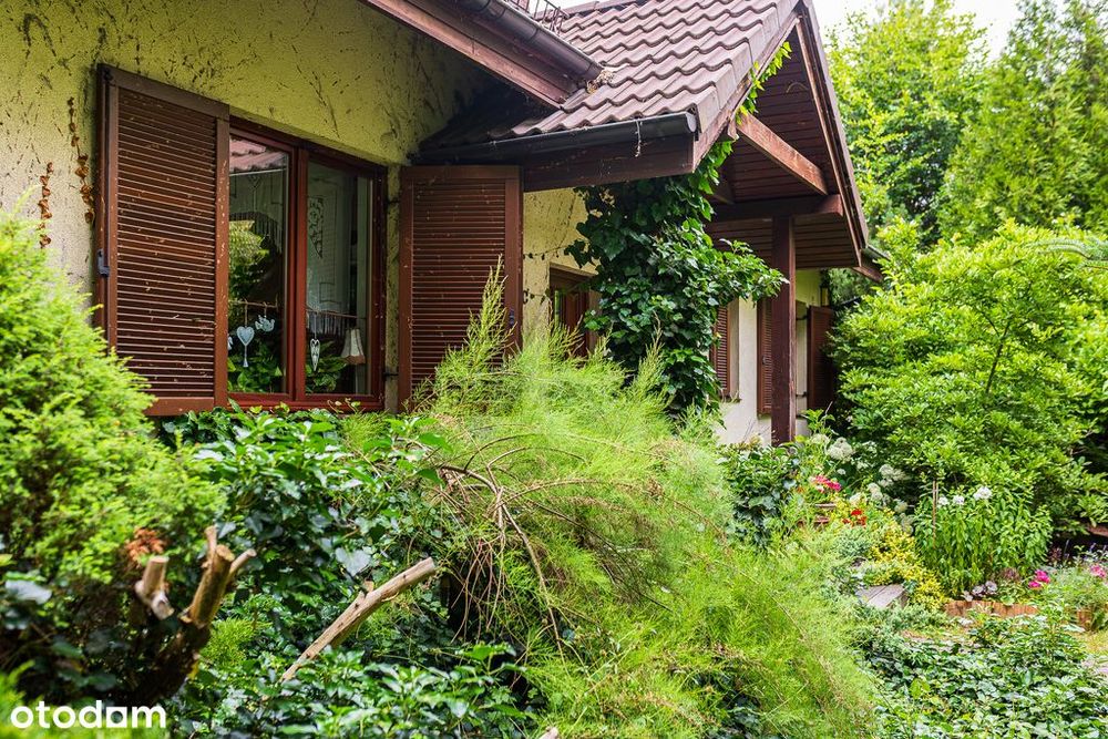Dom z charakterem wśród zieleni i ciszy - Raków