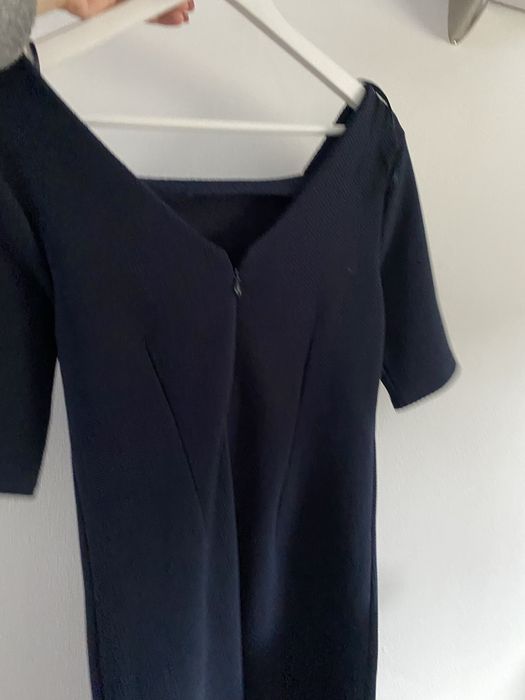 Granatowa sukienka s 36